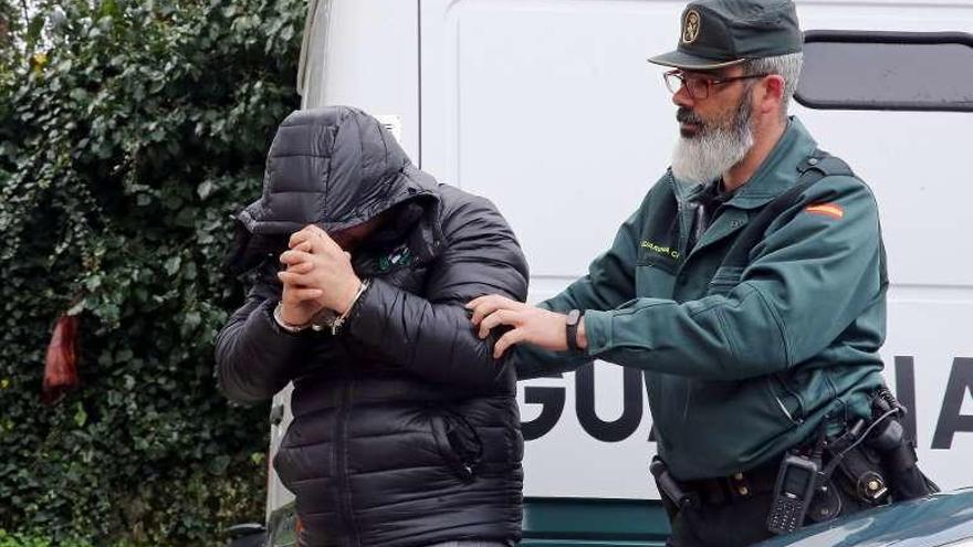 El masajista, al llegar a los juzgados, de los que salió en libertad.