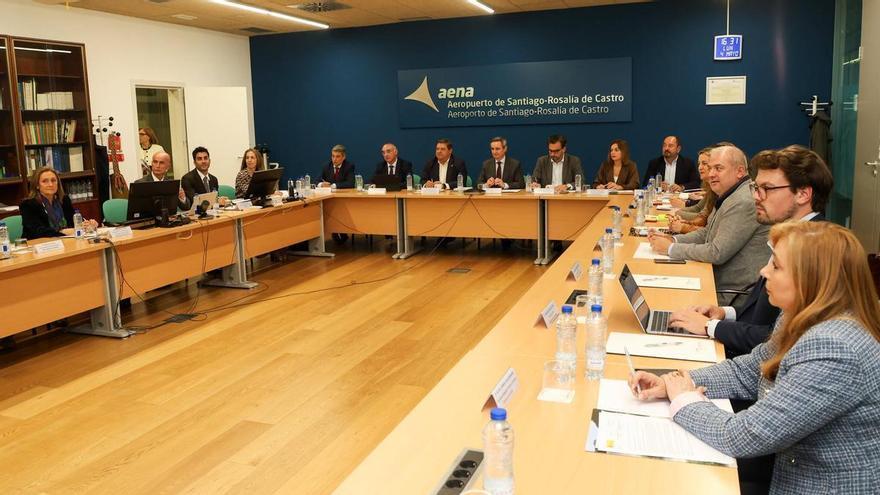 Las diputaciones de Pontevedra y A Coruña financiarán junto a la Xunta de Galicia la captación de vuelos