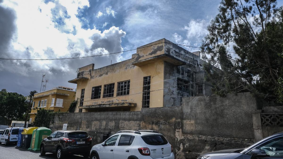 Vista exterior del antiguo Cine Wood.