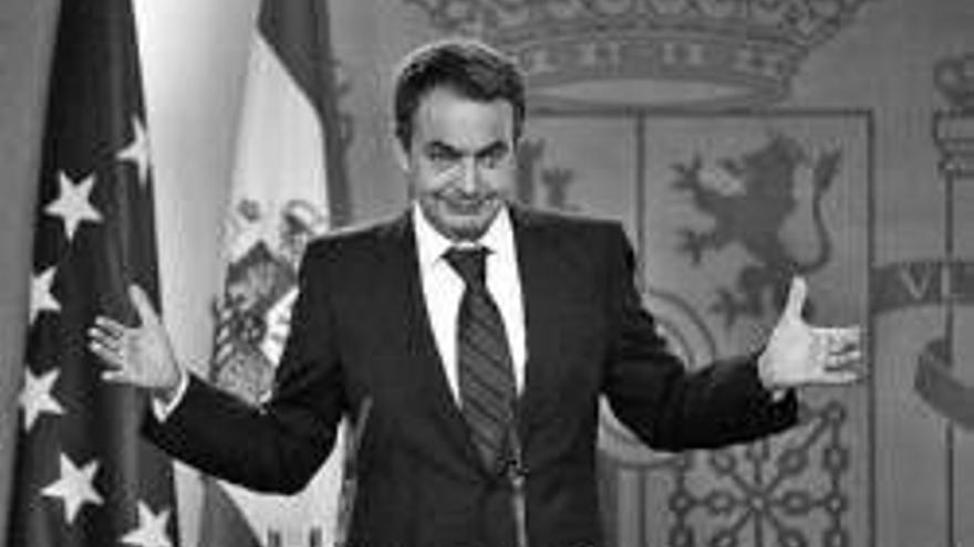 Zapatero enfatiza la bonanza de la economía para hablar menos de ETA