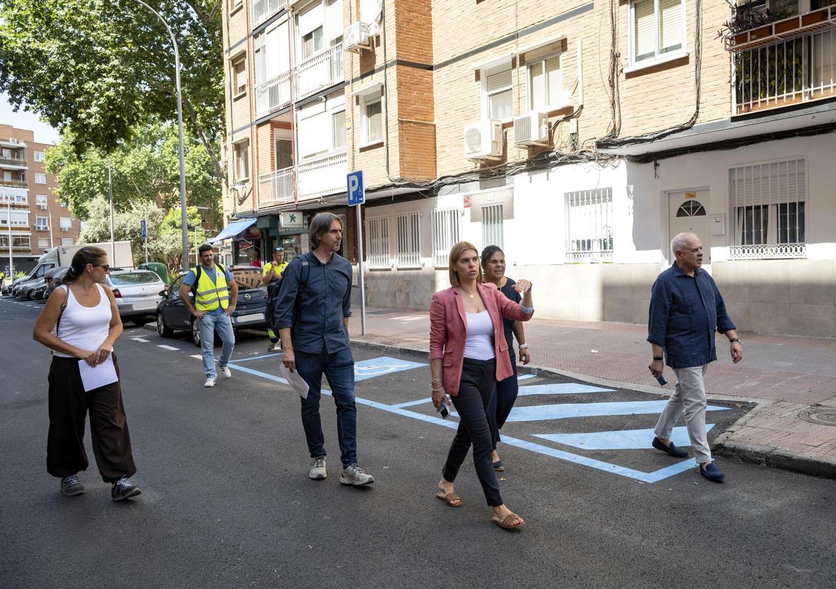 Judith Piquet, visitando las obras del Paseo de la Alameda, Alcalá de Henares