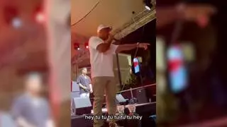 Henry Méndez salta del escenario para defender a una mujer en un concierto por una agresión machista