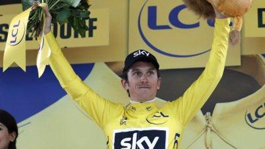 Geraint Thomas guanya el pròleg i Valverde abandona