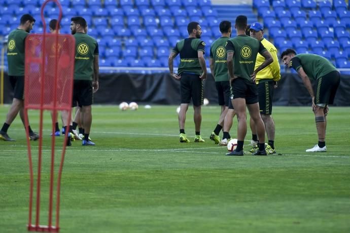 DEPORTES 05-03-19  LAS PALMAS DE GRAN CANARIA.  Primer entrenamiento de Pepe Mel. FOTOS: JUAN CASTRO