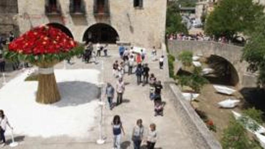 La Plaça dels Jurats és un dels llocs emblemàtics de «Girona, Temps de Flors»