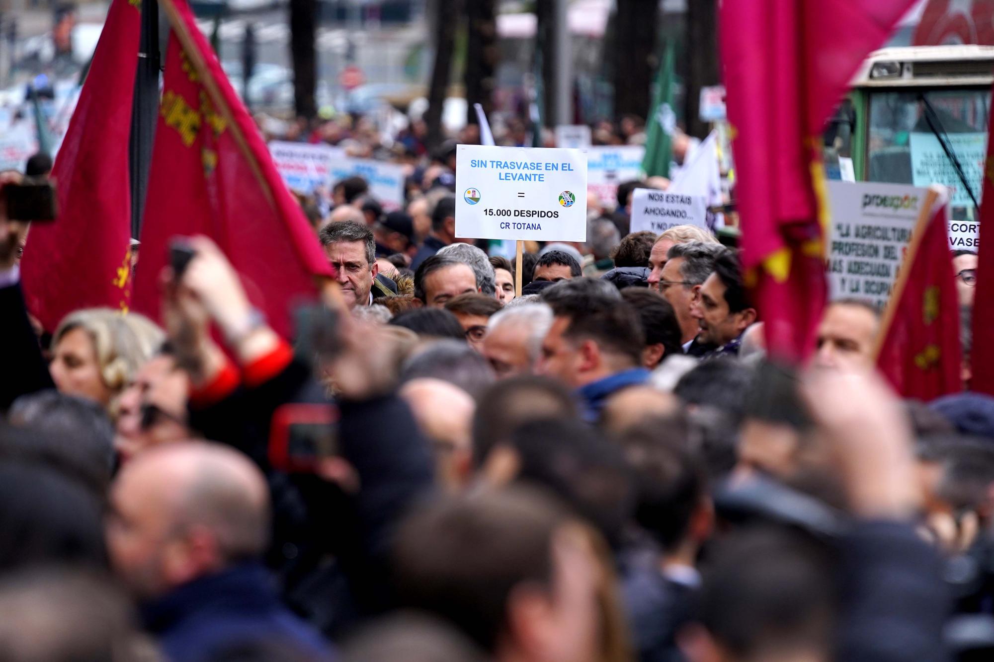 Las imágenes de la concentración en defensa del Trasvase Tajo-Segura en Madrid