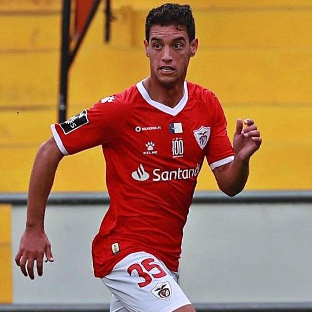 El exdeportivista Salomão, durante un partido con el Santa Clara. | // LO