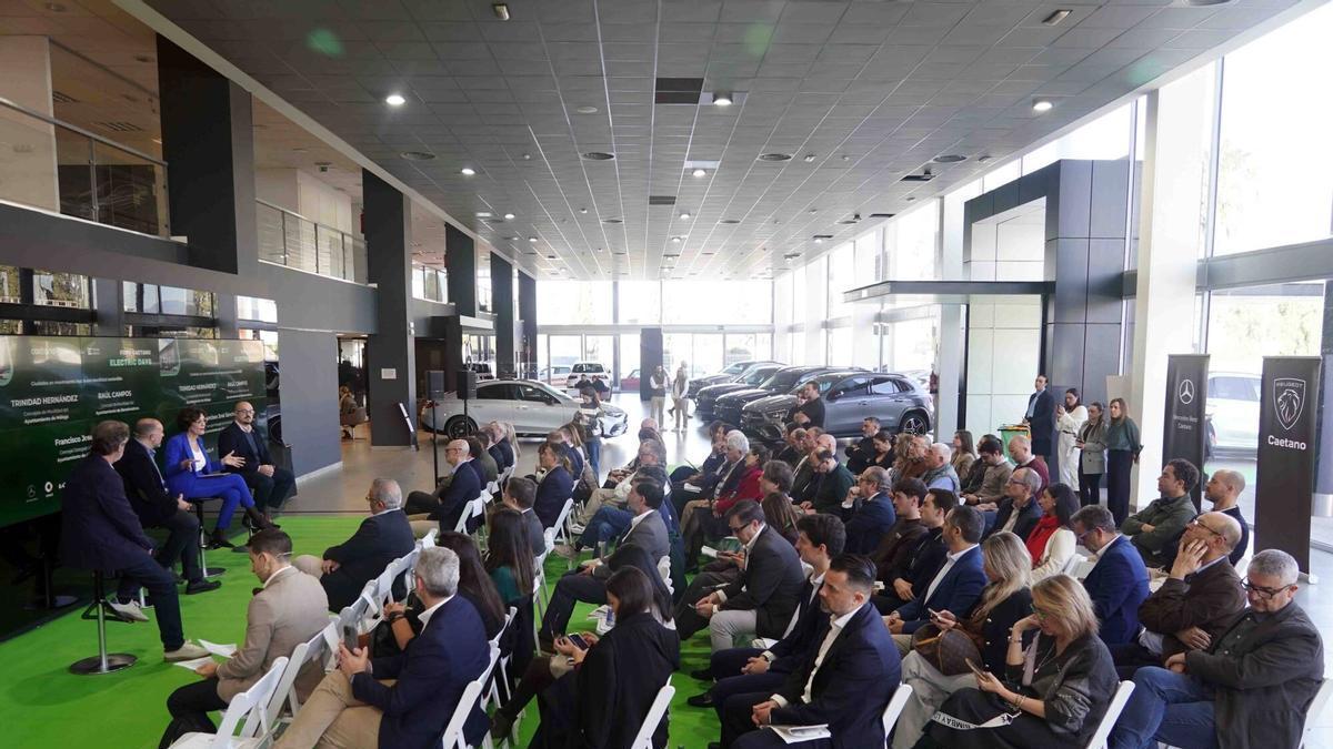 Foro de Movilidad sostenible celebrado en Caetano Motor