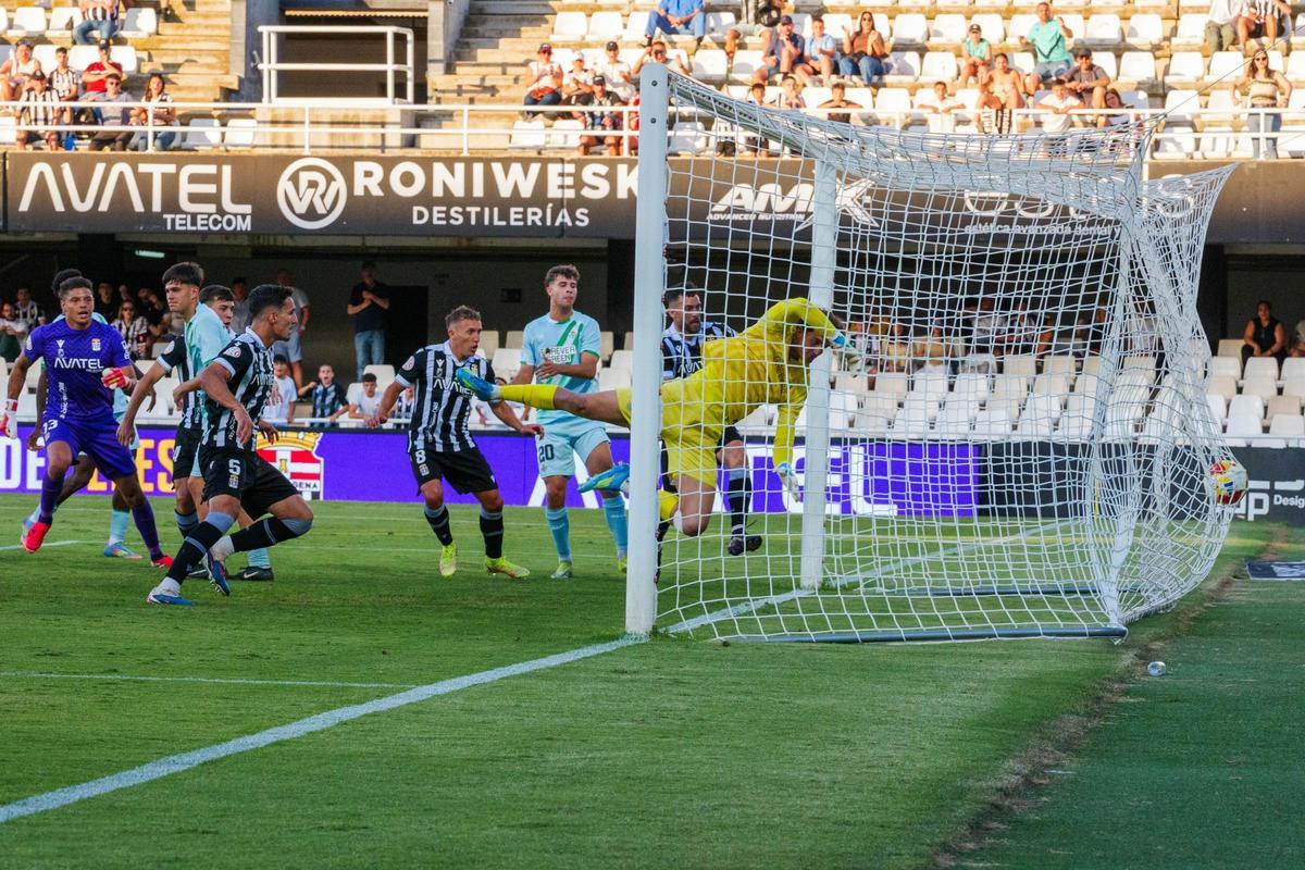 Las mejores imágenes del partido entre el FC Cartagena y el Betis Deportivo