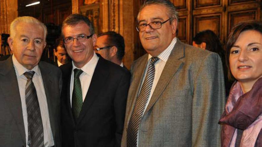 Jorge Sedano, Enrique Rico y Eugenia del Castillo en la presentación.