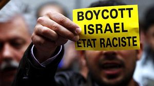 Després de l’atac israelià a la flotilla, milers de persones de molts països han sortit al carrer per manifestar-se contra l’acció de l’exèrcit israelià.