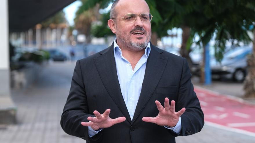 Alejandro Fernández, presidente del PP en Cataluña: "La teoría de los muros de Sánchez es algo peligrosísimo"