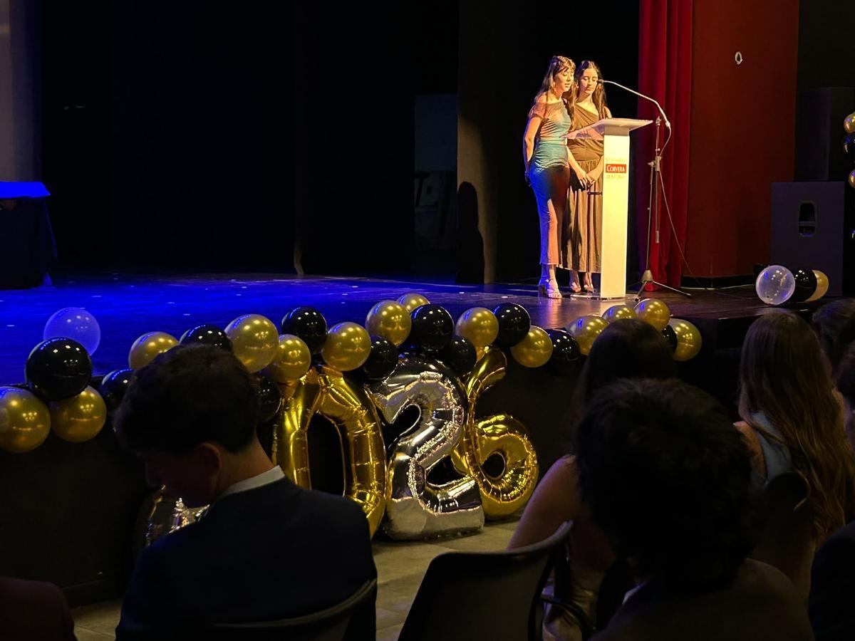 EN IMÁGENES: Así fue la despedida de los bachilleres del instituto Corvera