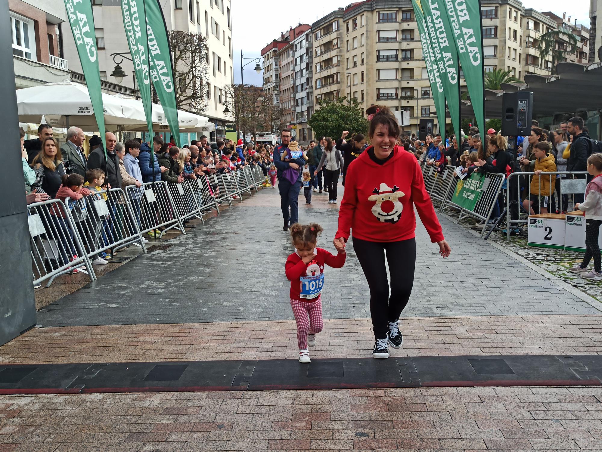 Casi 1.500 participantes disputan la carrera de Fin de Año de Pola de Siero