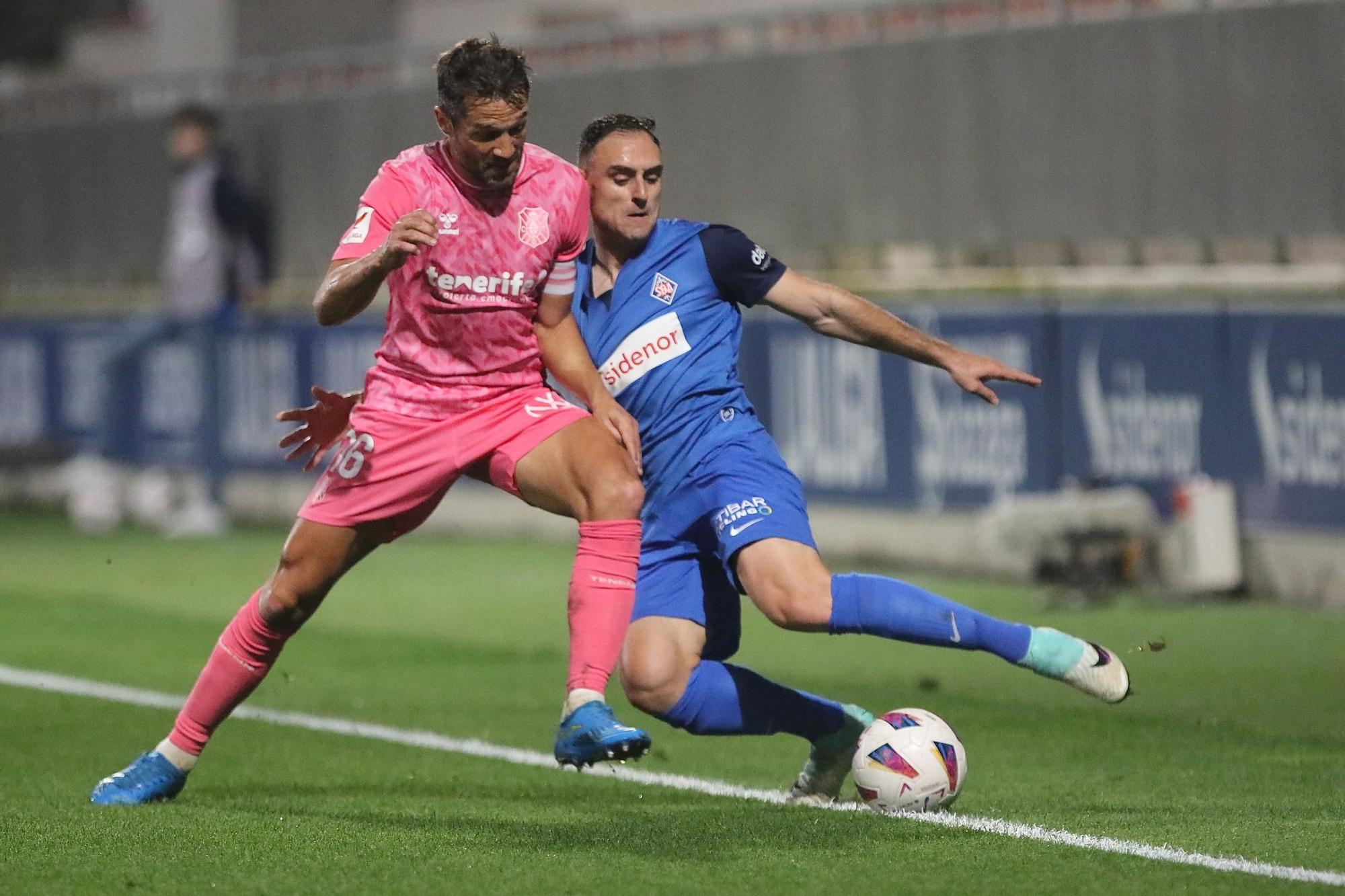 El partido SD Amorebieta - CD Tenerife, en imágenes