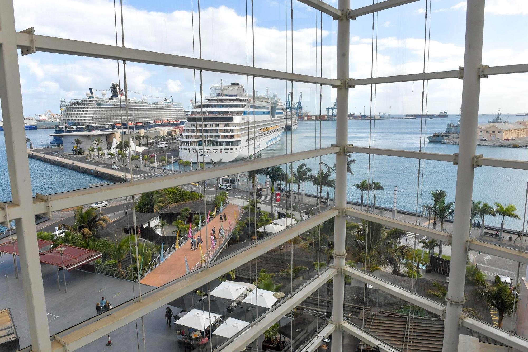 Cruceros en el Puerto de Las Palmas (07/11/2021)