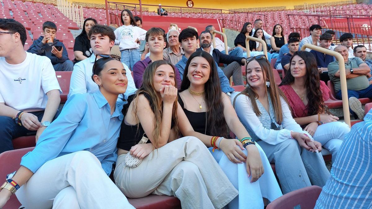 La becerrada homenaje a la afición cordobesa en Los Califas, en imágenes