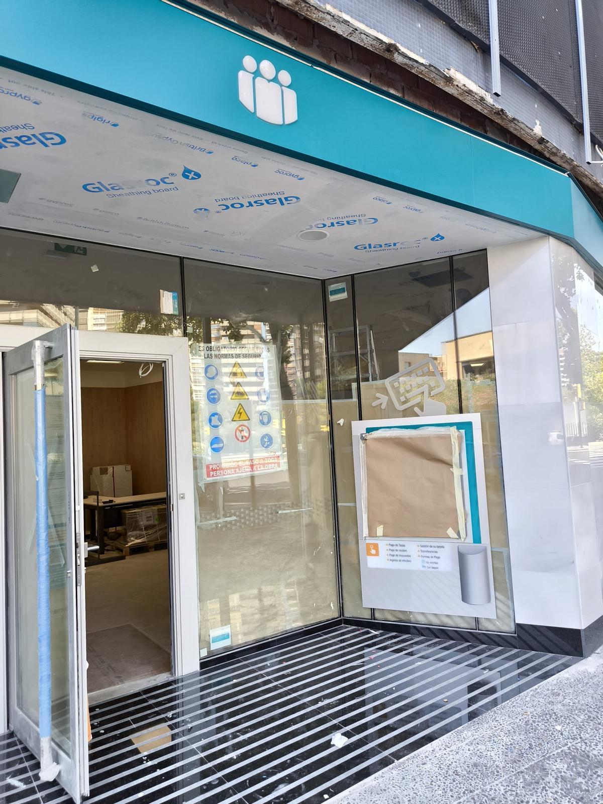 Obras en la nueva oficina de Cajamar