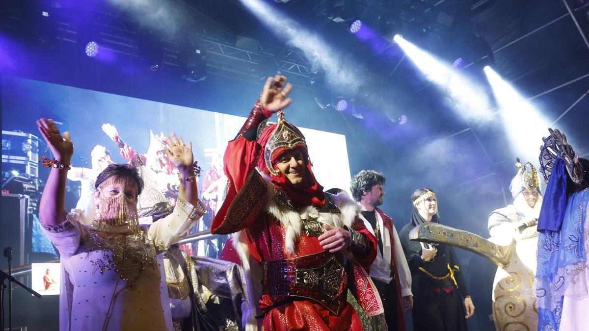 El Antroxu de Avilés ya tiene nuevos reyes: "No le tememos a la lluvia"