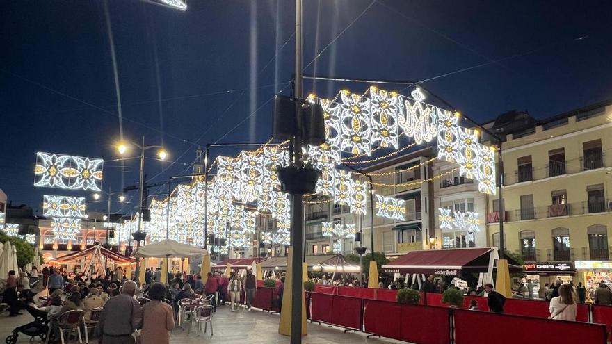 Lucena se prepara para la solemnidad de la Virgen de Araceli con espectaculares fuegos artificiales y alumbrado