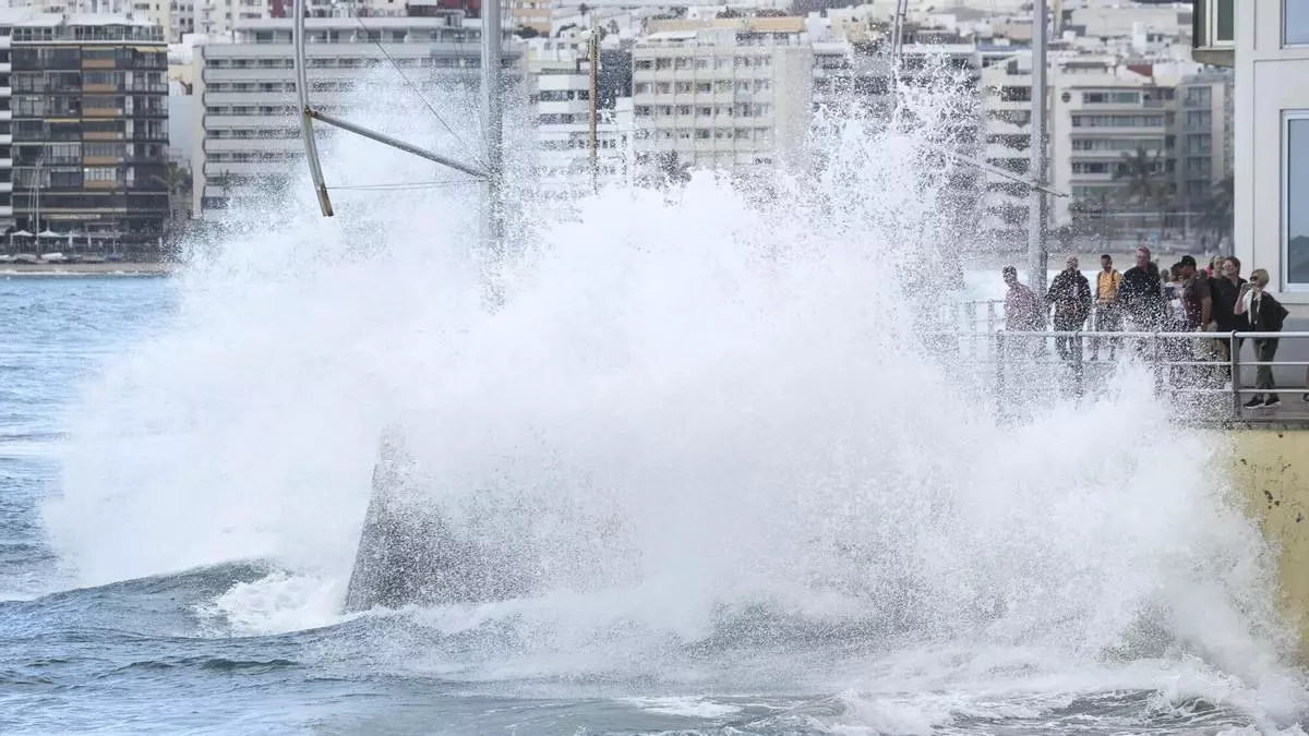 El inicio de la jornada lectiva no presencial transcurre sin incidencias destacables en Canarias