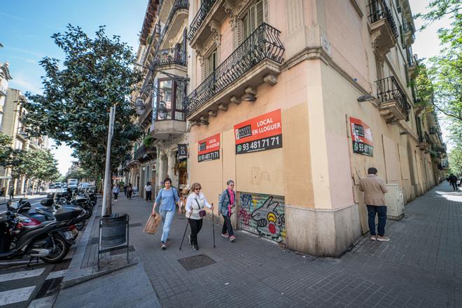 Reconvertir oficinas y plantas bajas, dividir pisos grandes y densificación: la ley del Govern y los Comuns para acelerar la vivienda protegida