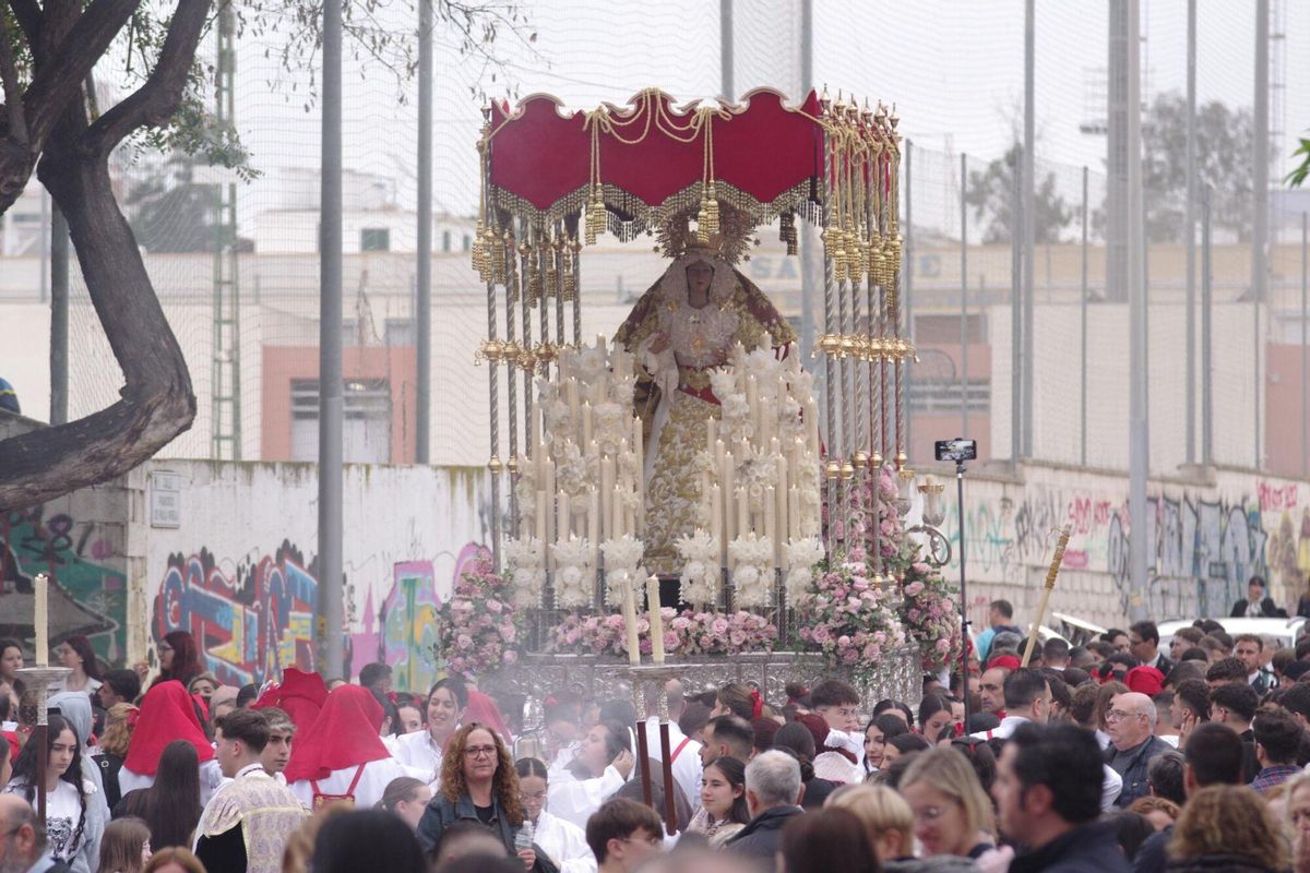 Procesión de Verdad y Sagrario, en el barrio de Carranque, en 2025
