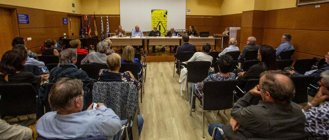 La tertulia se celebró en la Sede Ciudad de Alicante, de la UA