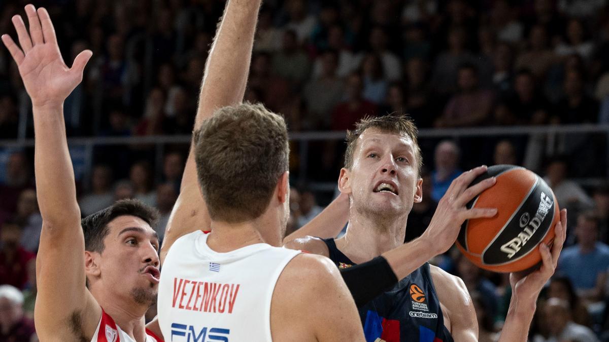 Vezenkov, ante Vesely en la primera vuelta en el Palau