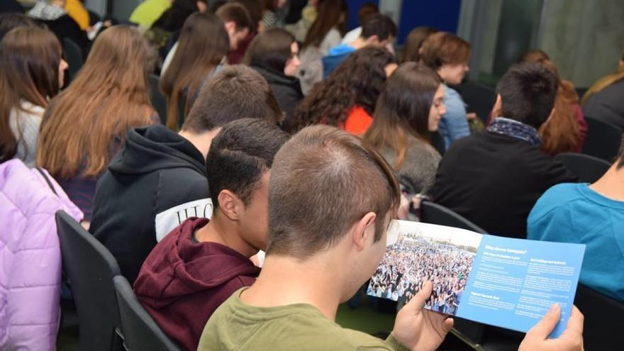 Alumnos de FP y Bachillerato visitan la UPCT