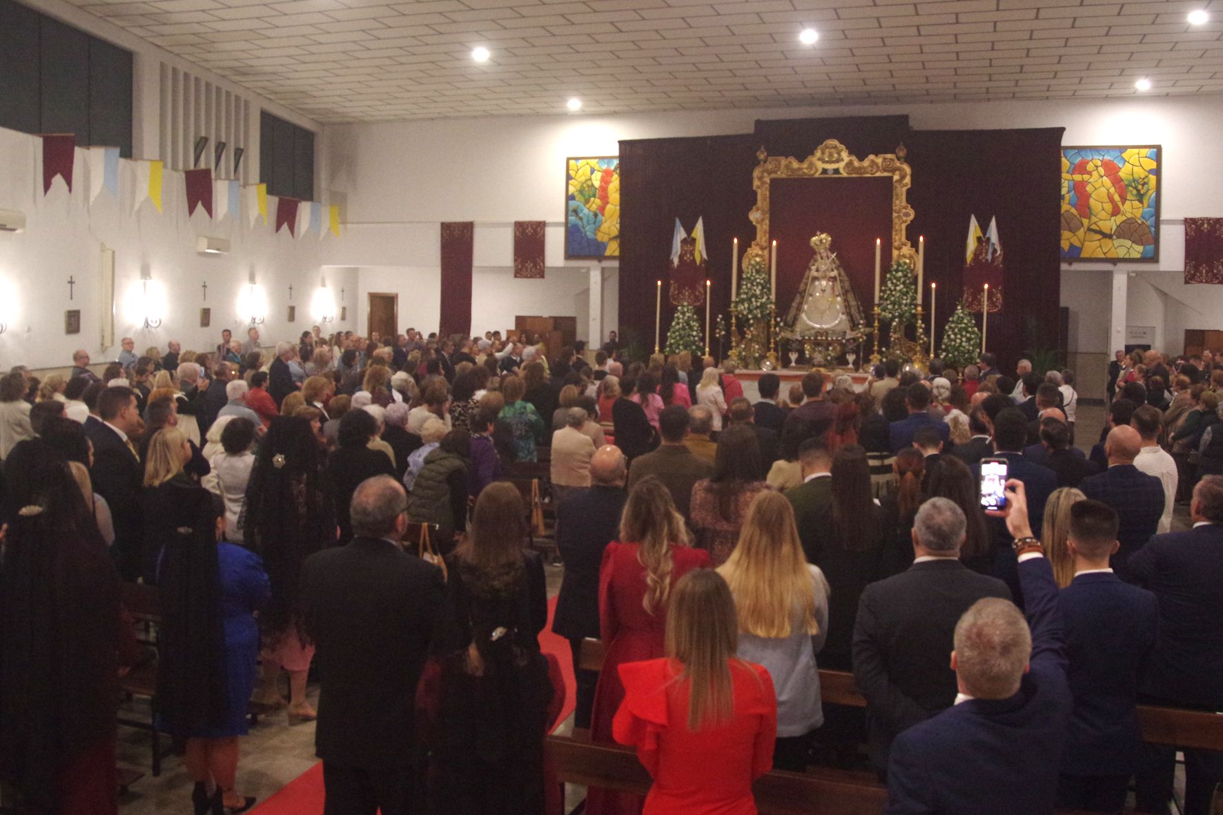 Bendición de la Virgen del Valle en la parroquia de la Natividad (La Paz)
