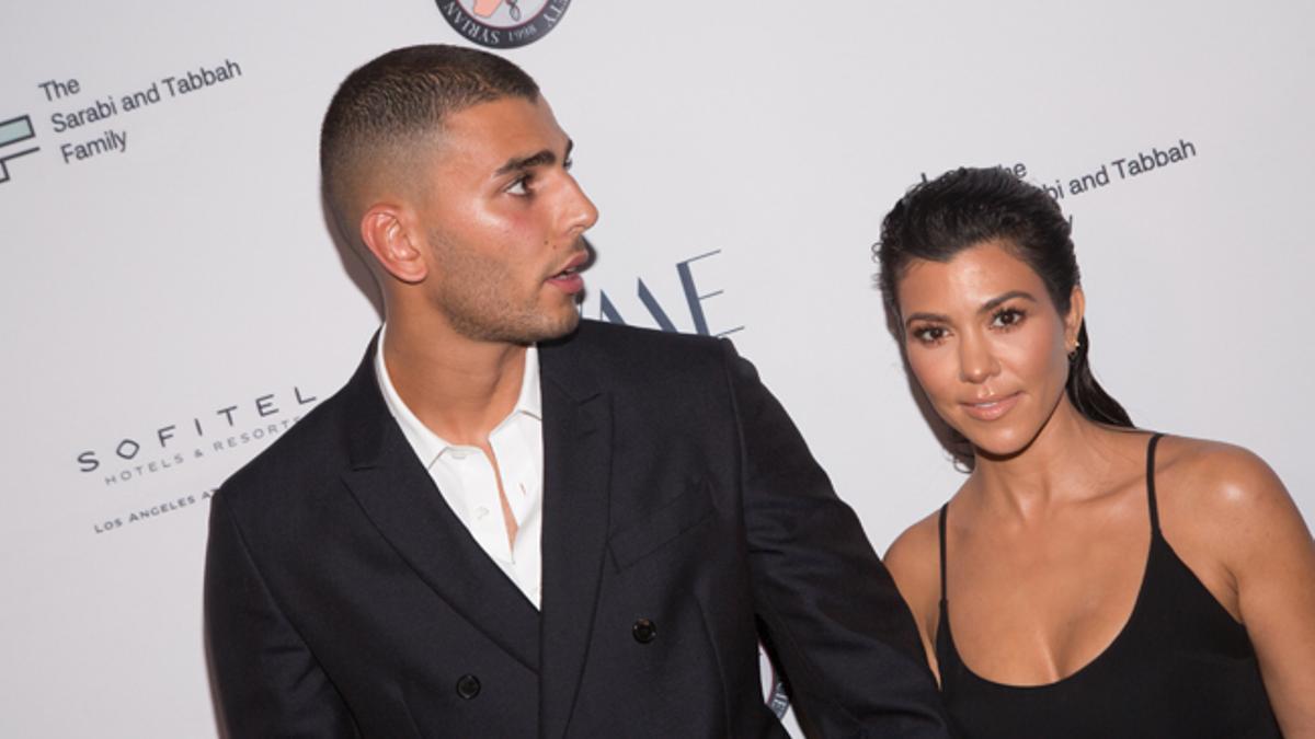 Kourtney Kardashian y Younes Bendjima, en un acto