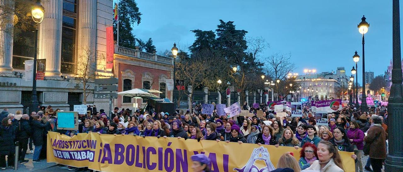 Marcha del Movimiento Feminista de Madrid, el pasado 8-M, al grito de “el feminismo es abolicionista”.