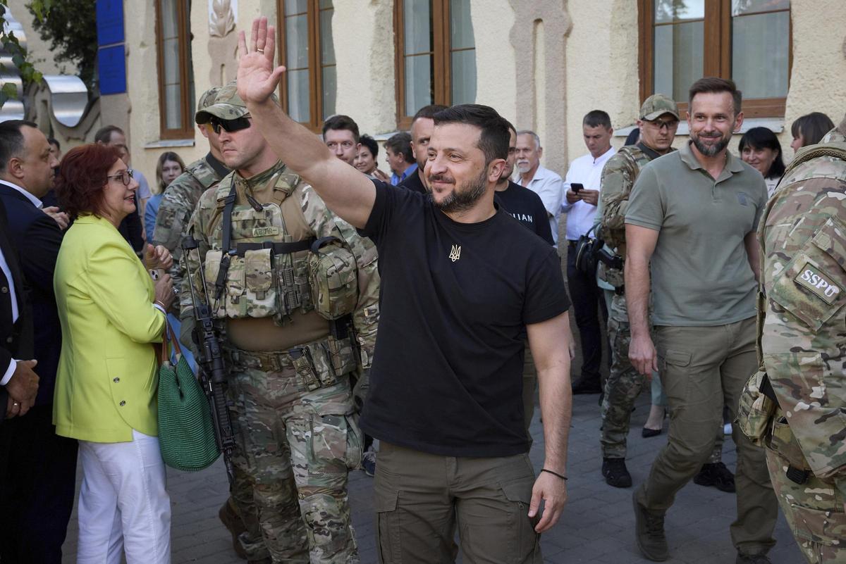 Detenen una dona per conspirar per assassinar Zelenski durant una visita a Ucraïna Detenen una dona per conspirar per assassinar Zelenski durant una visita a Ucraïna