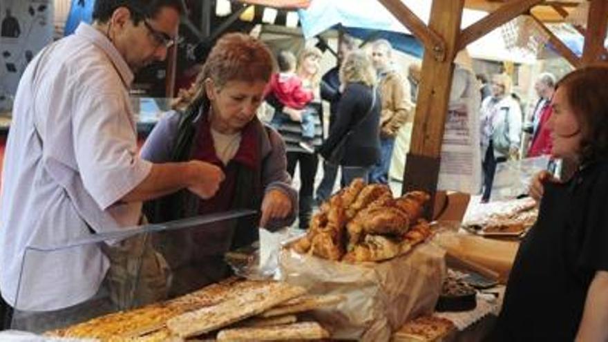 Un centenar de parades a la Fira de la Coca i el Mató de Monistrol