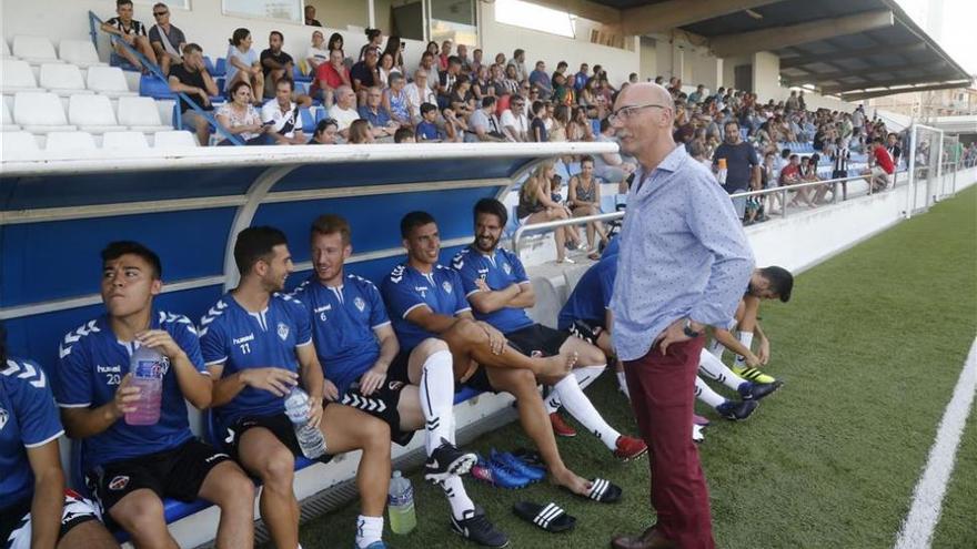 Castelló: &quot;La defensa de tres puede ser algo habitual en la Liga&quot;