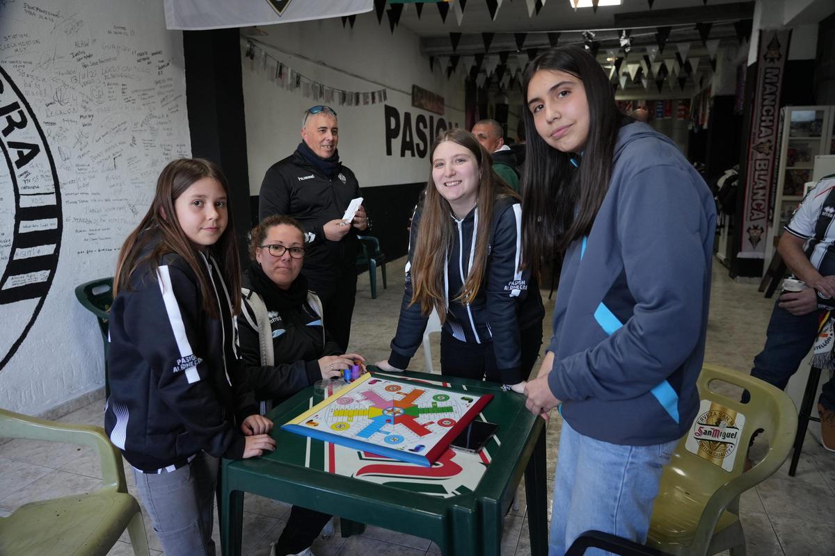 Galería: La afición del Castellón llena el SkyFi Castalia ante el Andorra