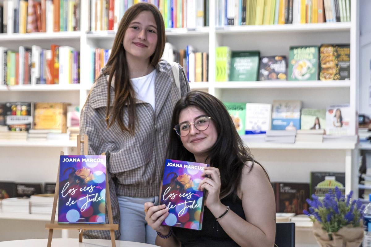Joana Marcús firma ejemplares de su último libro ‘Los ecos de Jude’ en Palma