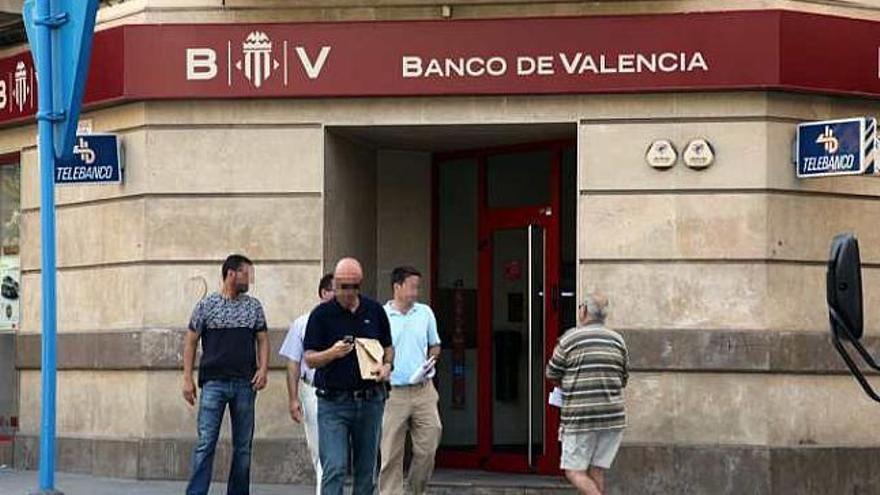 La Policía incauta casi 100.000 € en un banco