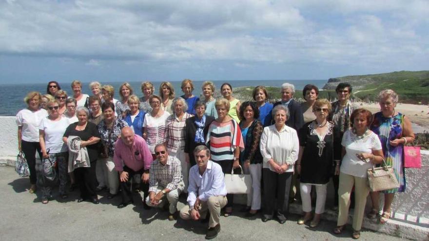 Reunión de exalumnos del Divina Pastora llanisco