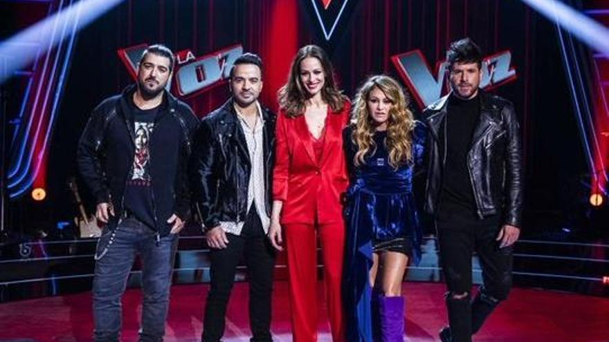 Los &#039;coaches&#039; y la presentadora de &#039;La Voz&#039;.