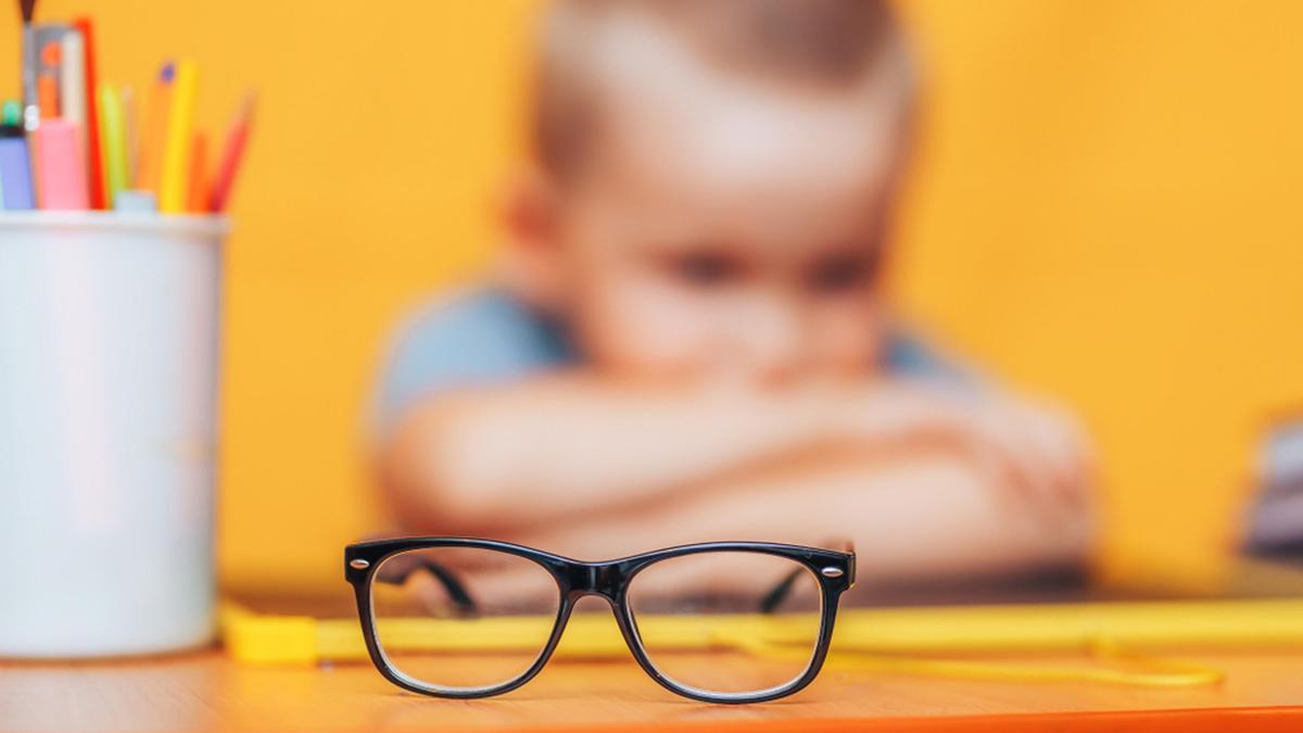 La miopía escolar representa un grave peligro para la infancia.