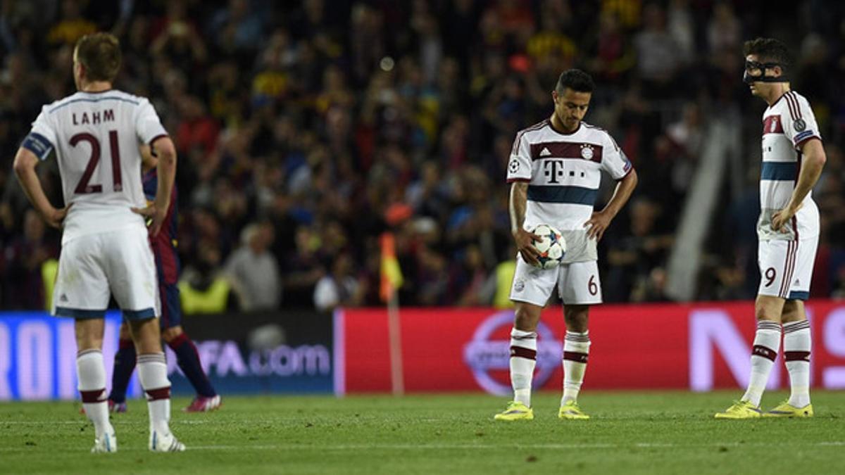 Los jugadores del Bayern acabaron abatidos tras el 3-0