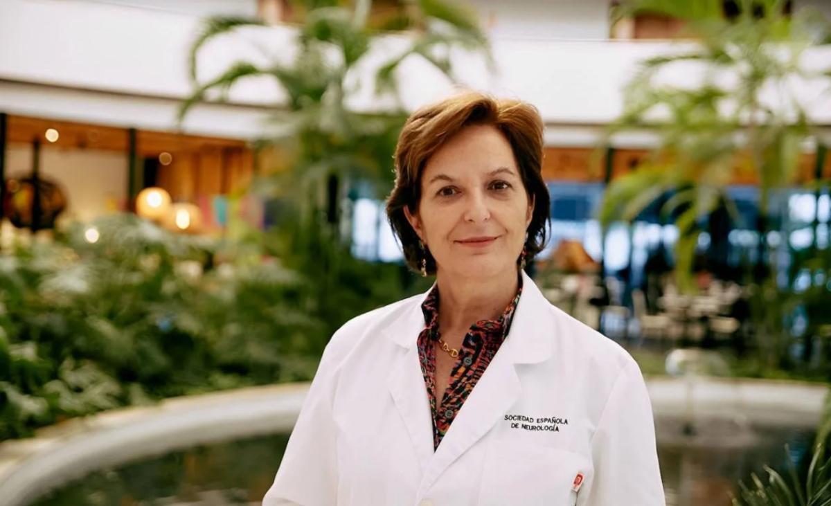 Ana Belén Caminero, neuróloga: "Cada vez se diagnostican más casos de esclerosis múltiple en jóvenes"