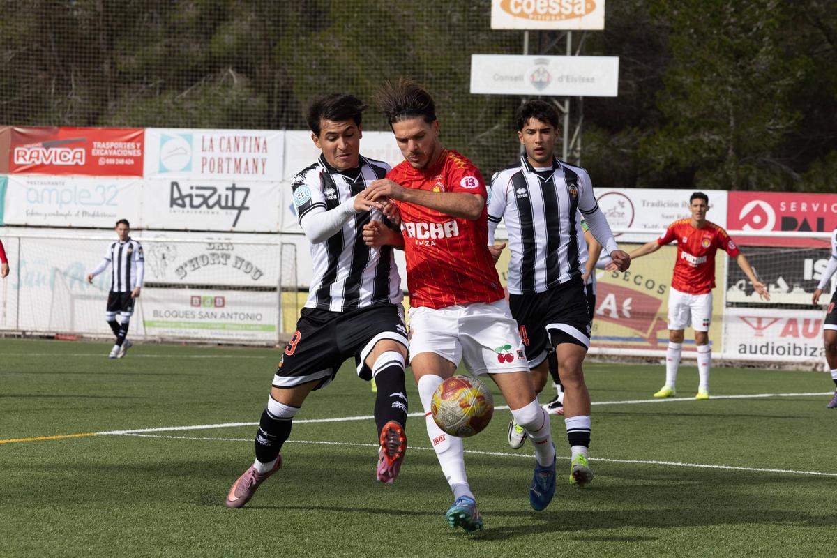 Galería: triunfo vital de la SD Ibiza en la lucha por la permanencia