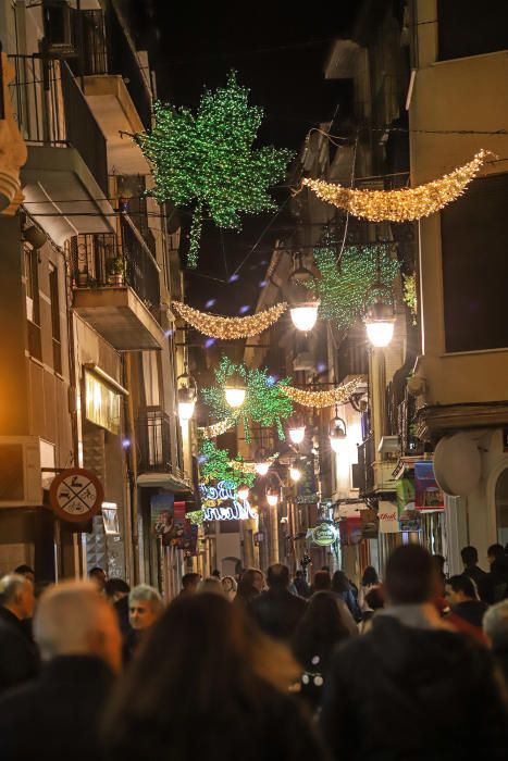 Encendido de iluminación e inauguración del belén