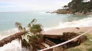El Gobierno evalúa los efectos del temporal en las playas y paseos de Catalunya