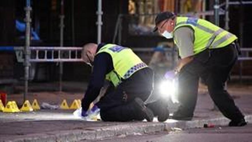 Al menos cinco heridos en un tiroteo en Suecia