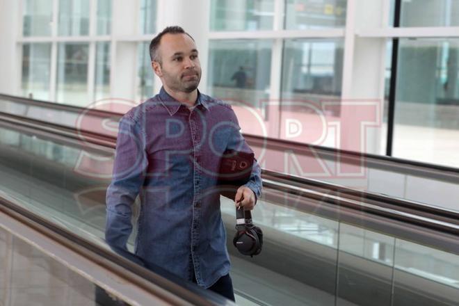 Las imágenes del Barça en el Aeropuerto de Castellón