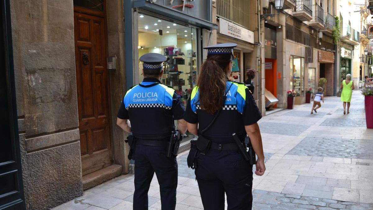 Dos agentes de la Policía Local de Reus